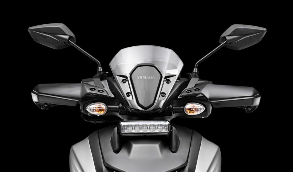 yamaha ray zr 125 price indicators in handle like bike